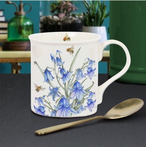 Bee-Tanical Mug Bluebells